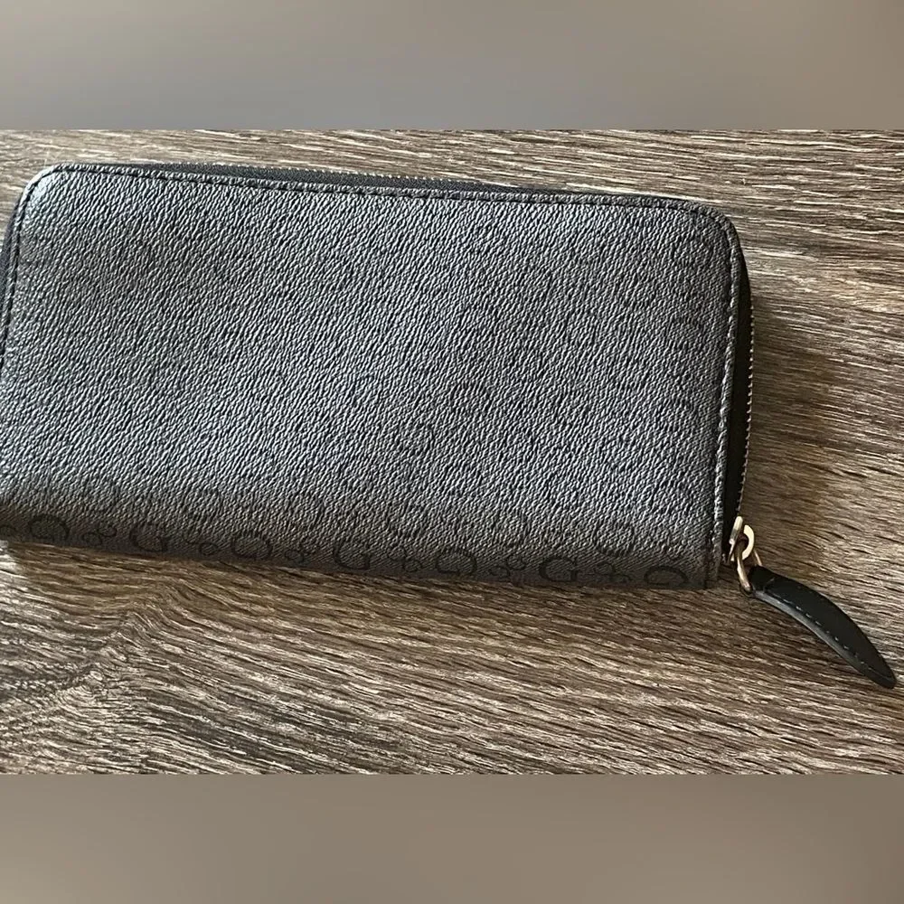 Guess Black Leather Logo Zip Wallet